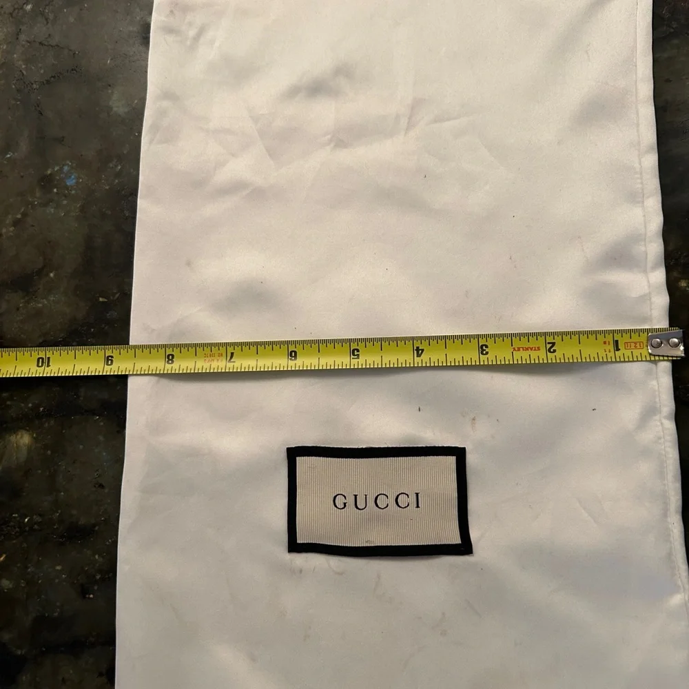 Gucci excellent